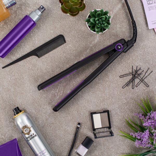 NICKY CLARKE FRIZZ CONTROL STRAIGHTENER