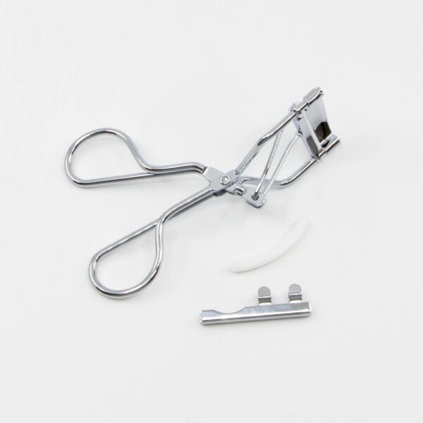 EYELASH CURLER