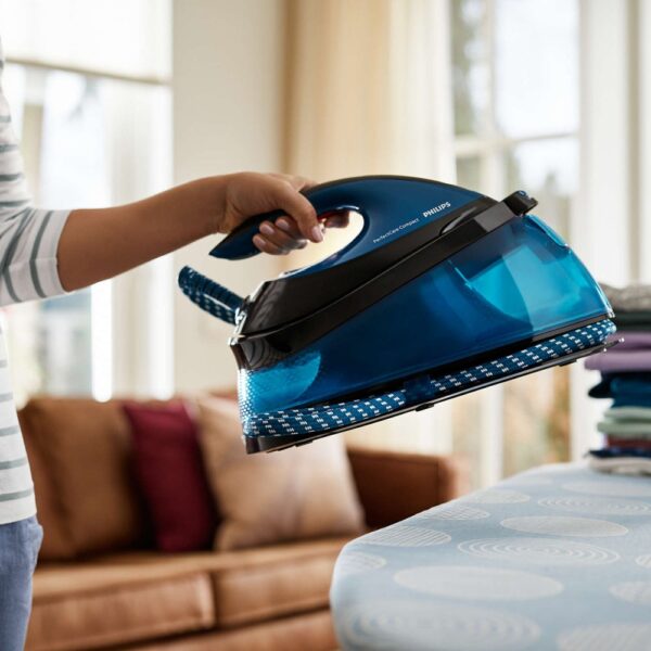 PERFECTCARE COMPACT STEAM IRON BLACK & TEAL