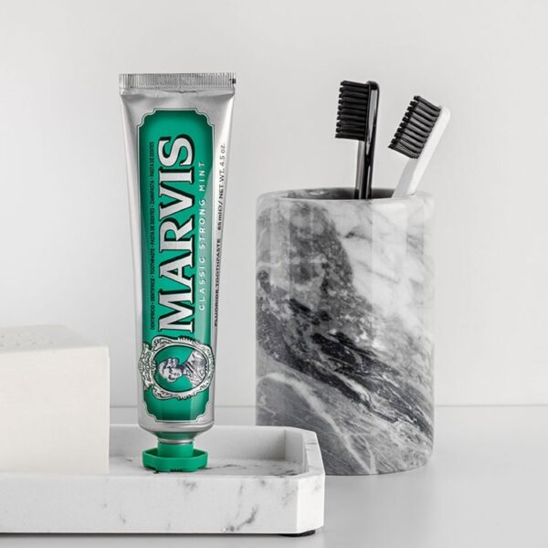 MARVIS CLASSIC STRONG MINT TOOTHPASTE 85ML