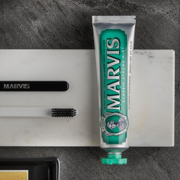 MARVIS CLASSIC STRONG MINT TOOTHPASTE 85ML