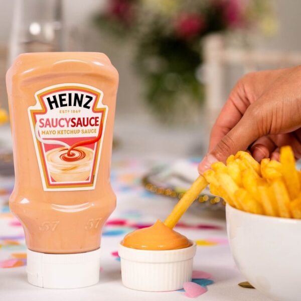 Heinz Saucy Sauce Mayonnaise Ketchup Sauce 425g