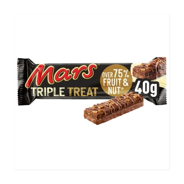 Mars Triple Treat Fruit & Nut Milk Chocolate Snack Bar with Fudge Pieces 40g