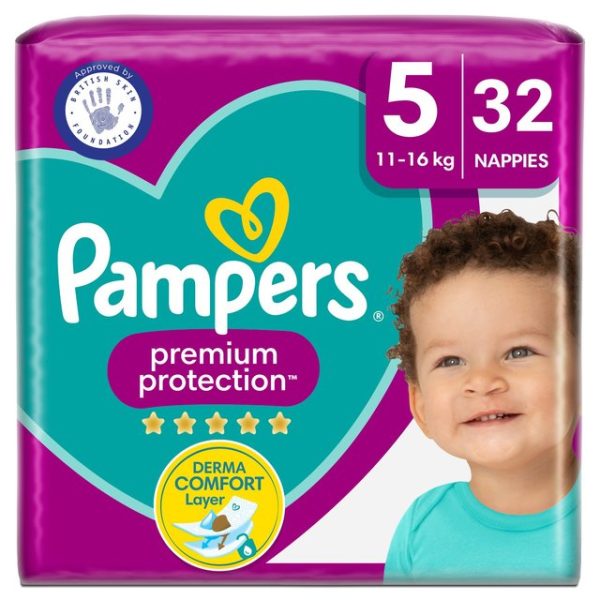 Pampers Premium Protection Size 5, 32 Nappies, 11kg - 16kg, Essential Pack