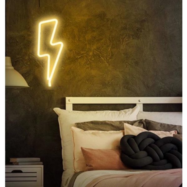 NEON LIGHT LIGHTNING BOLT