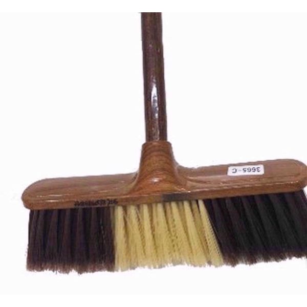 BROOM WITH STICK WOODEN EFFECT