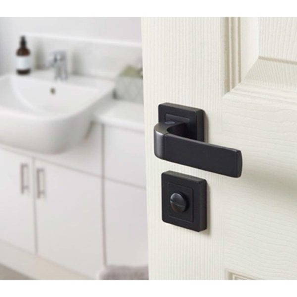 YALE BLACK DOOR HANDLE BOLOGNA BATHROOM THUMB