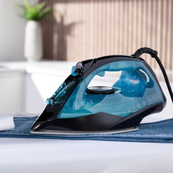 BLACK AND DECKER STEAM IRON 2800W