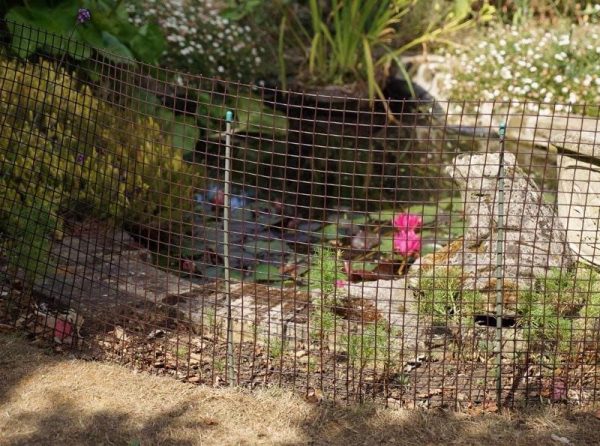 GARDEN MESH - BROWN 20MM 0.5M X 5M