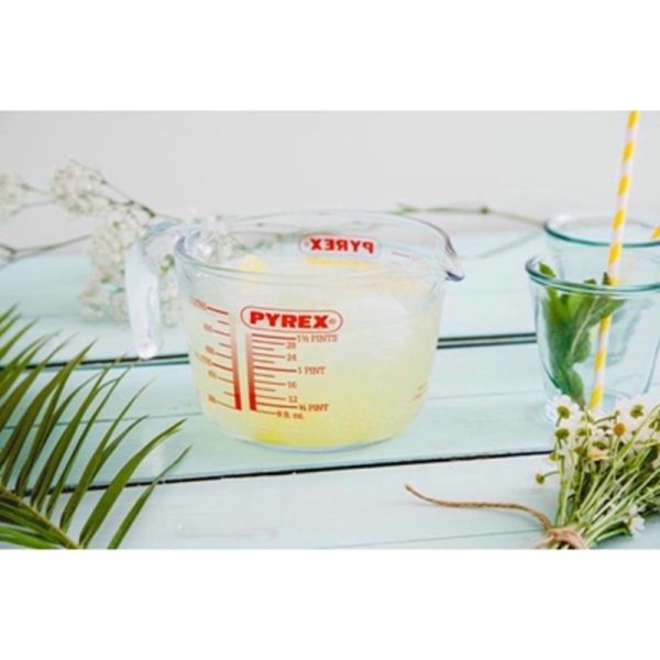 PYREX MEASURING JUG 1LTR