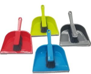 Dust Pan & Brush 4