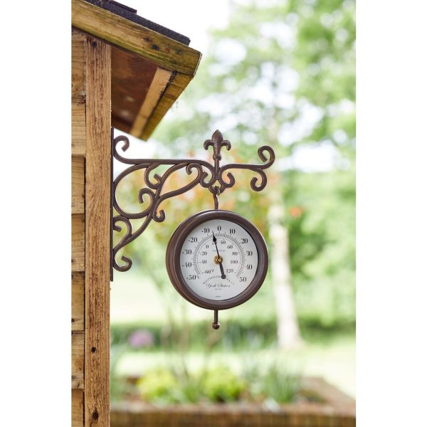 Nutmeg Smart Garden Small Station Clock And Thermometer