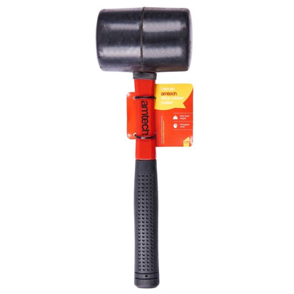 32oz (900g) Black rubber mallet with fibreglass shaft