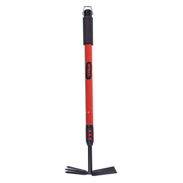 Telescopic hand fork and hoe