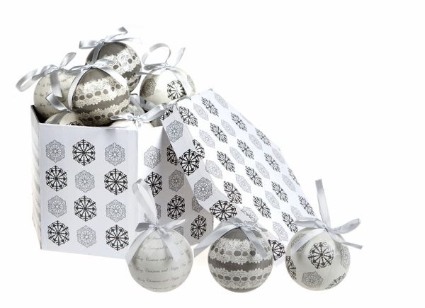 14 SILVER DELUXE POLYFOAM CHRISTMAS BAUBLES IN BOX