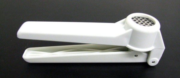 APOLLO WHITE GARLIC PRESS PRESSER CRUSHER EASY CLEAN