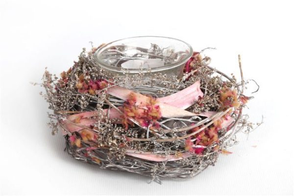 HANDCRAFTED TWIG PINK DRIED FLOWER CANDLE HOLDER