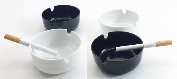 PLASTIC BLACK & WHITE CIGARETTE ASHTRAY PACK OF 4