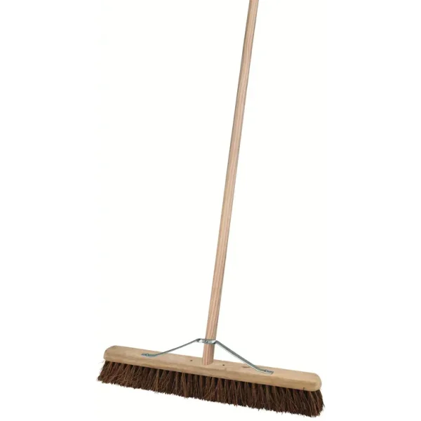 ELLIOTTS FSC WOODEN HANDLE LARGE BROOM 60CM / 24 INCH