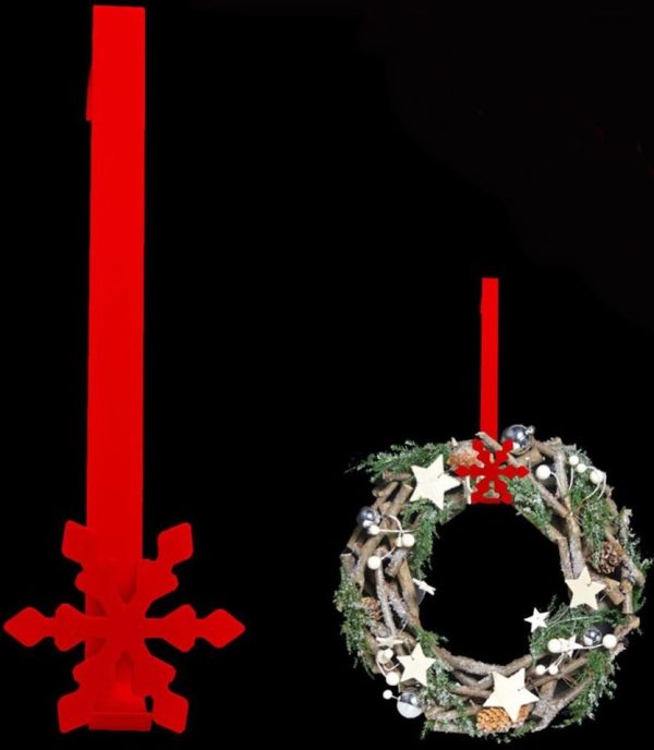 RED SNOW METAL WREATH HANGER RED