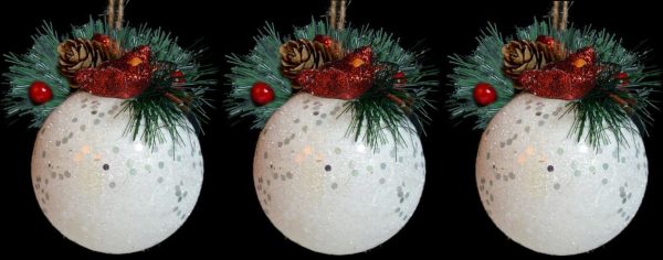 3 BIRD & PINE 9.5 CENTIMETRE BAUBLES