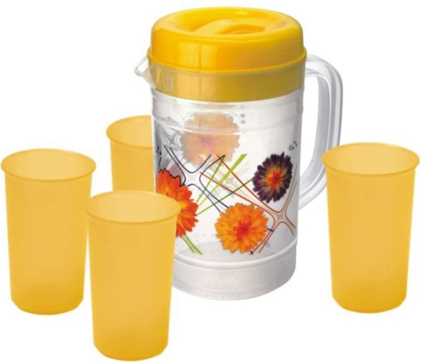 PLASTIC JUG WITH LID & 4 GLASSES