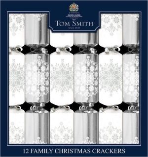 12 FAMILY CHRISTMAS CRACKERS 12" SILVER AND WHITE