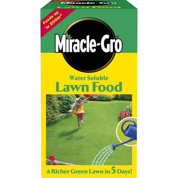 MIRACLE-GRO WATER SOLUBLE LAWN FOOD 1KG (FEEDS UPTO 200M2)