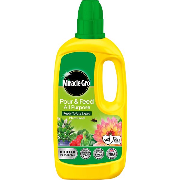 MIRACLE-GRO POUR & FEED READY TO USE PLANT FOOD 1L