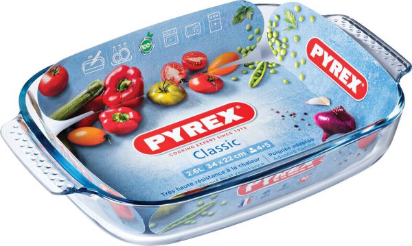 PYREX CLASSIC EASY GRIP RECTANGULAR ROASTER 34CM X 22CM 2.6L