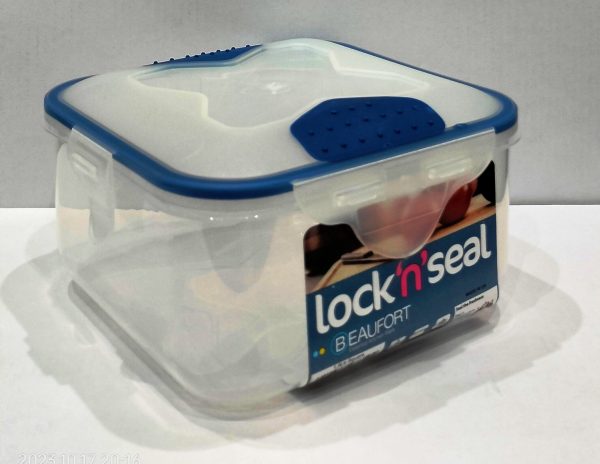 LOCK 'N' SEAL SQUARE PLASTIC FOOD CONTAINER 1.5LTR