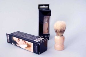 MENS TRADITIONAL BRISTLE SHAVING BRUSH WITH WOODEN HANDLE