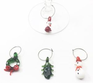 4 CHRISTMAS XMAS WINE GLASS CHARMS RING MARKER