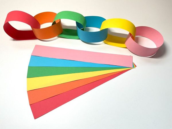 MAKE YOUR OWN BIRHDAY PAPER CHAIN - 200 CHAINS MAKE UP TO 10M