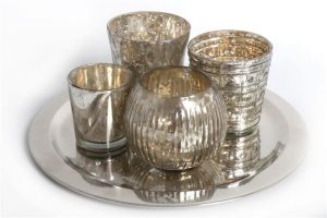 4 SILVER ASSORTED TEA LIGHT HOLDERS SILVER TRAY