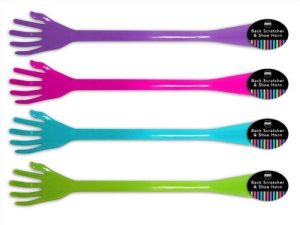 HAND SHAPE BACK SCRATCHER AND SHOE HORN 50CM - ONE SUPPLIED AM4750