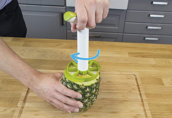 TOMORROWS KITCHEN 2 IN 1 PINEAPPLE SLICER & WEDGER