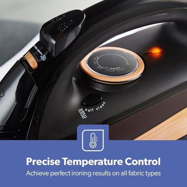 Geepas 2400W Black Ceramic Steam Iron