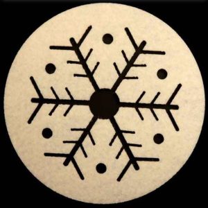 8 CHRISTMAS FELT COASTERS CREAM
