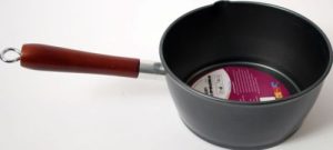 MILK PAN WITH WOOD HANDLE 16CM