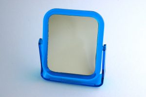 PLASTIC 2 SIDED MIRROR