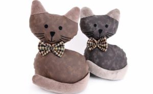 ASSORTED COLOUR CAT WITH BOW TIE DOOR STOP 25CM